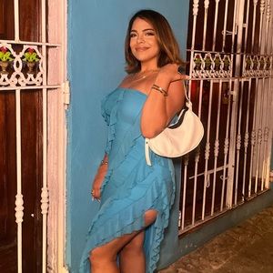 Meet your Posher, Heydy